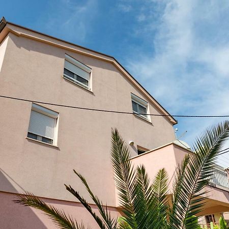 Arenta Apartments Меткович Экстерьер фото