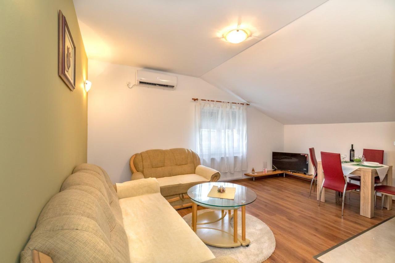 Arenta Apartments Меткович Экстерьер фото