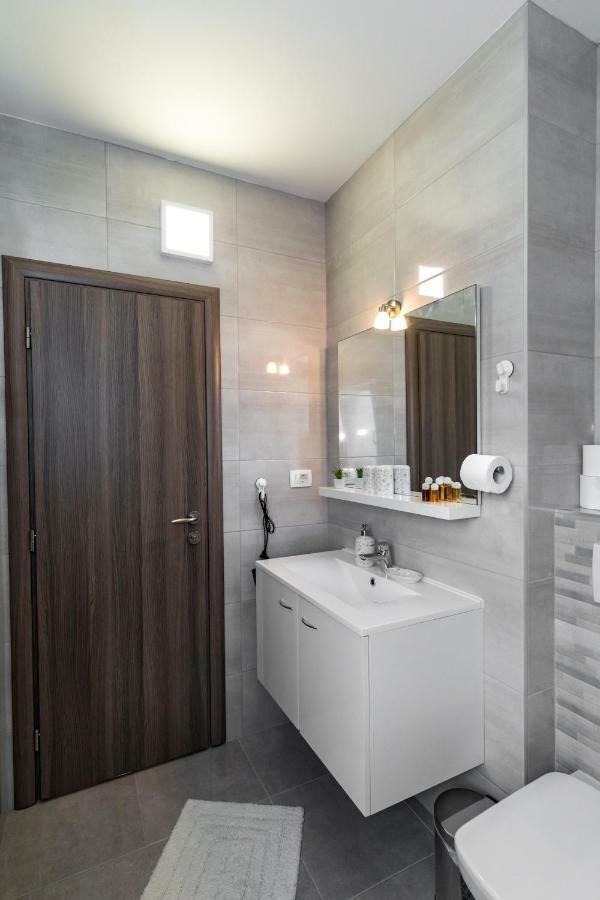 Arenta Apartments Меткович Экстерьер фото